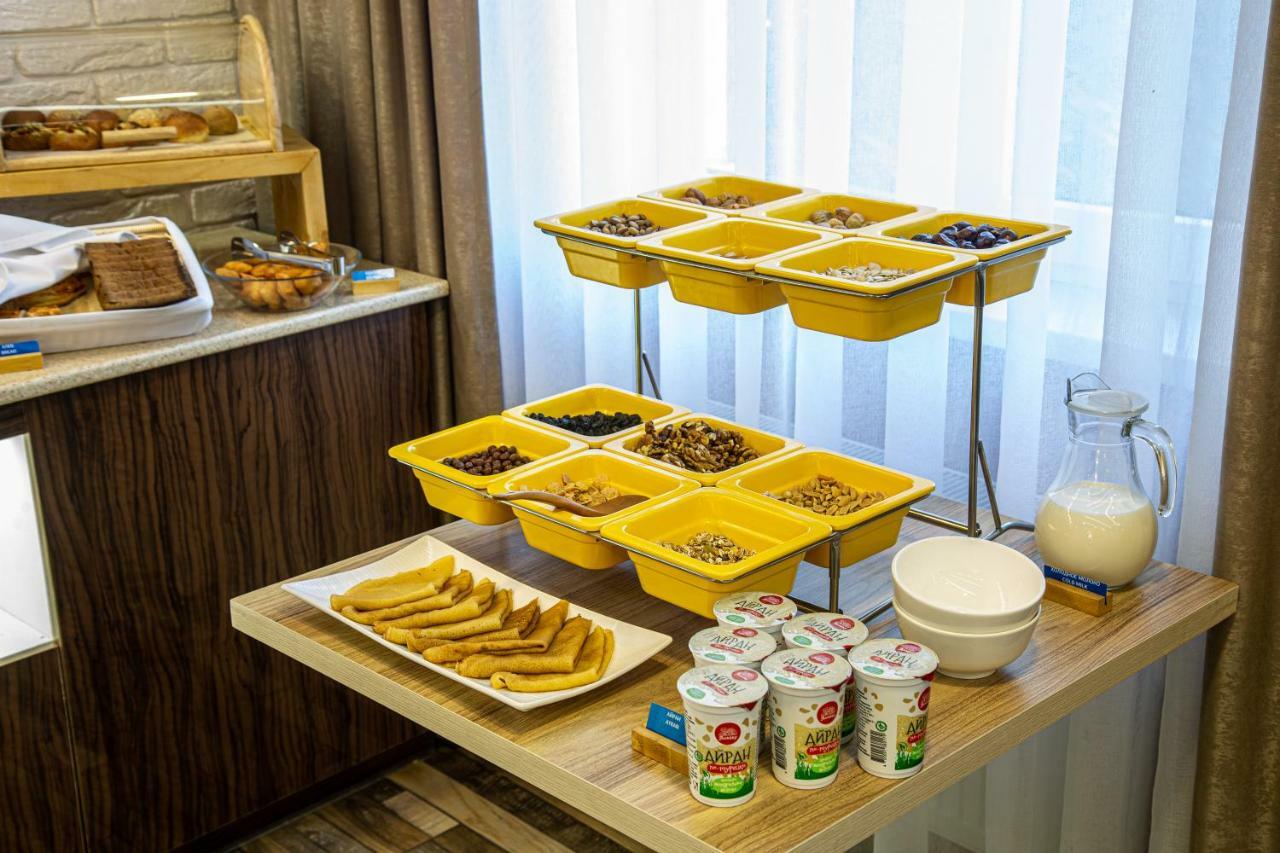 אוש Rayan Hotel מראה חיצוני תמונה