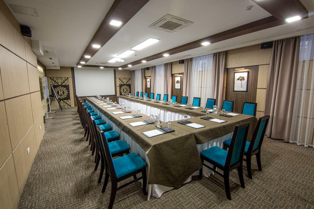 אוש Rayan Hotel מראה חיצוני תמונה